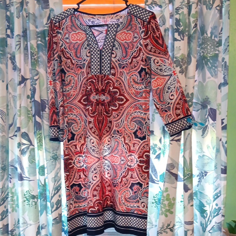 Chic Paisley Long Sleeve Dress in Red and Black